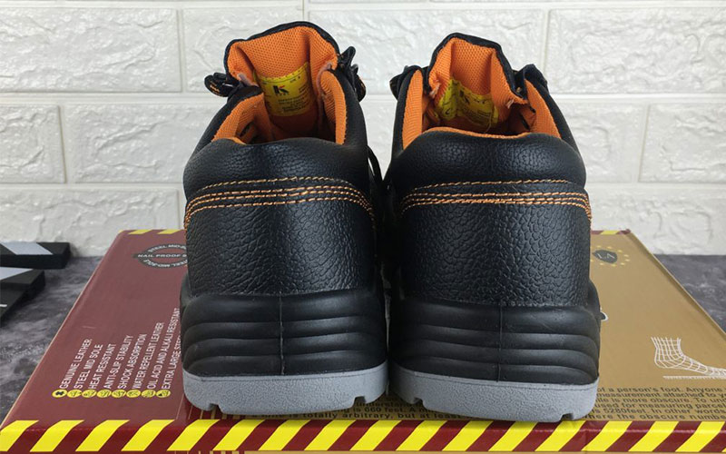 Tại sao nên mua giày bảo hộ Karl–25180-3