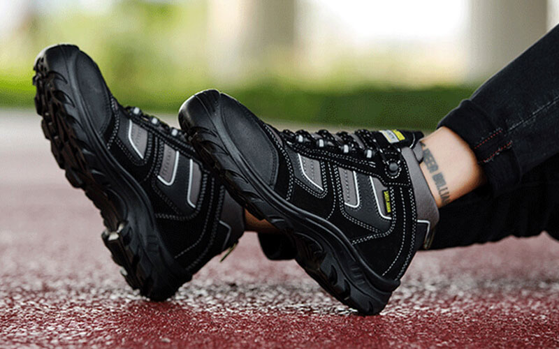 Các dòng giày bảo hộ an toàn trong lao động-25194-3