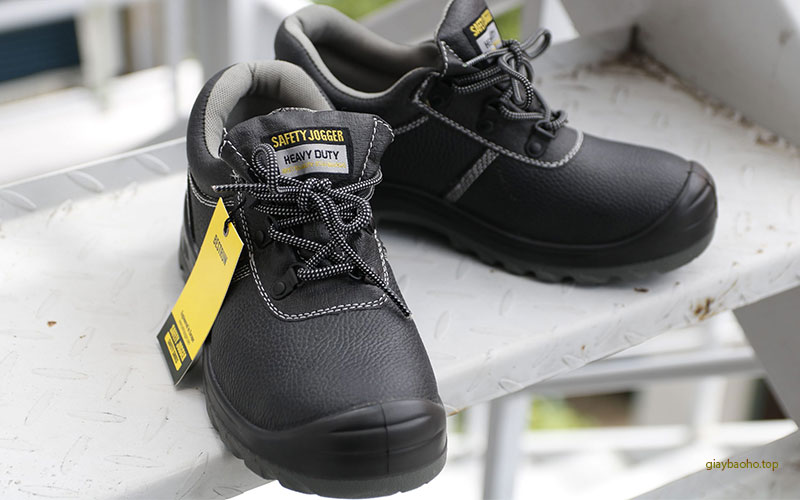 Các giày bảo hộ lao động có tính năng chống sốc-25378-1